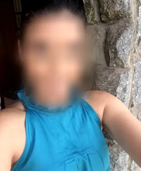 Anne, 34