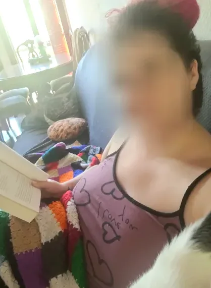 Ellen, 26