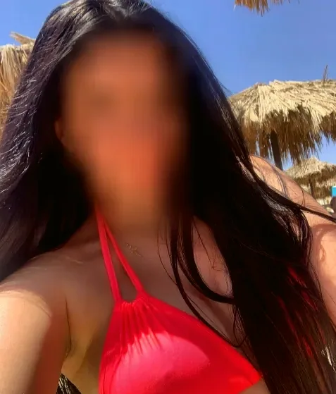 Isabella, 31