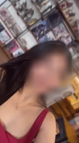 Nienke, 28