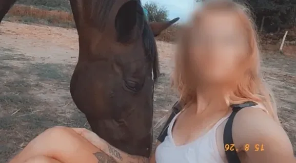 Vera, 33
